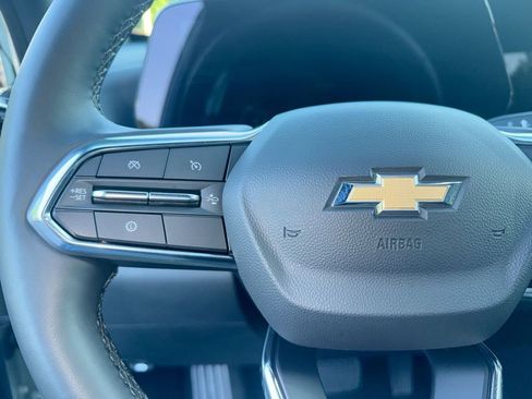 Used 2026 Chevrolet Equinox LT FWD image 17
