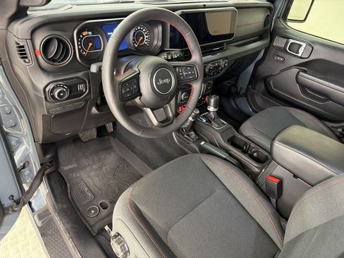 Used 2024 Jeep Wrangler Unlimited Rubicon w/ Safety Group AWD/4WD image 4