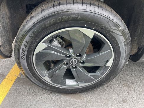 Certified 2024 Nissan Rogue SV FWD image 27