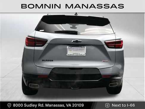 Used 2024 Chevrolet Blazer RS w/ Driver Confidence II Package image 4
