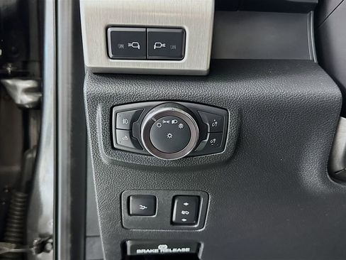 Used 2019 Ford F350 Platinum w/ Platinum Ultimate Package AWD/4WD image 10