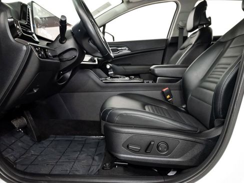 Certified 2025 Kia Sportage SX FWD image 13