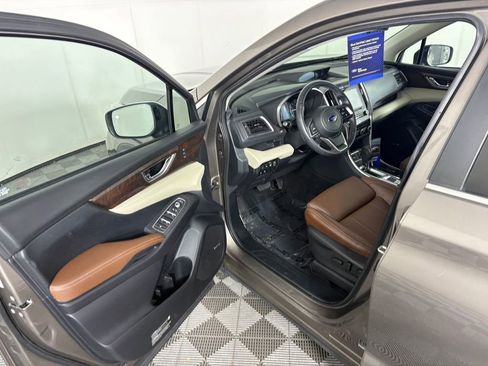 Used 2022 Subaru Ascent Touring AWD/4WD image 11