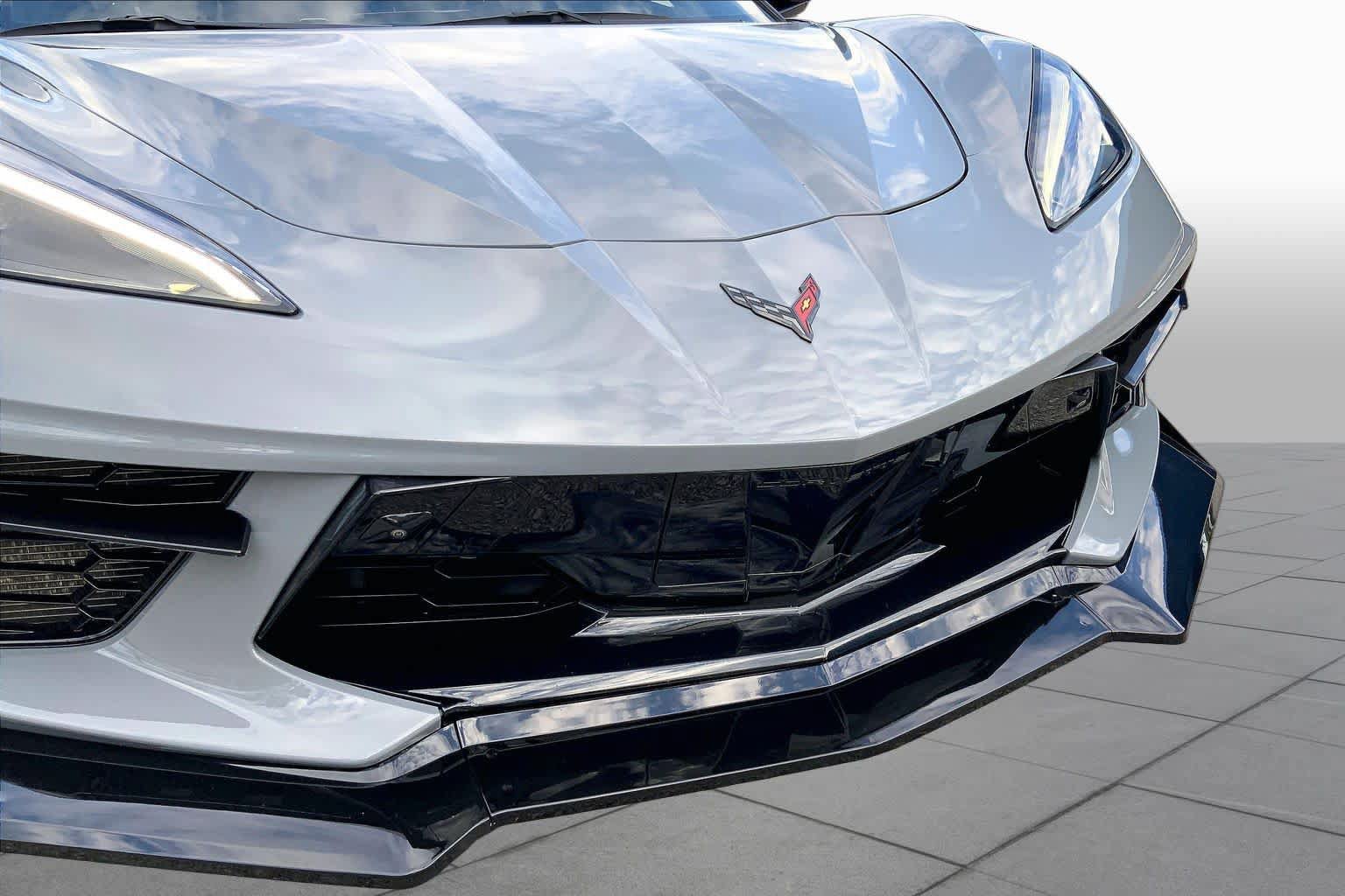 Used 2024 Chevrolet Corvette Stingray Premium Cpe w/ Z51 Performance Package RWD image 30