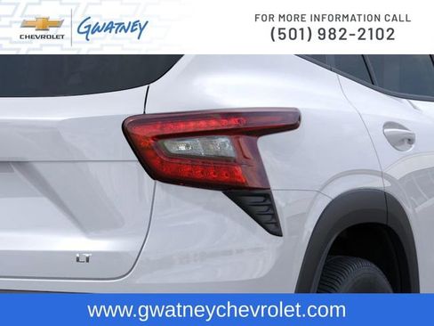 New 2026 Chevrolet Trax LT FWD image 11