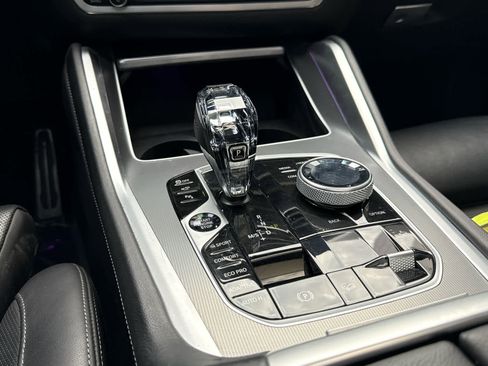 Certified 2022 BMW X6 xDrive40i w/ M Sport Package image 10