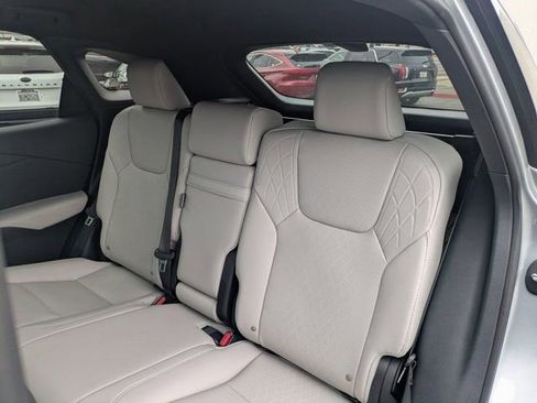 Used 2025 Lexus RX 350 w/ Convenience Package image 30