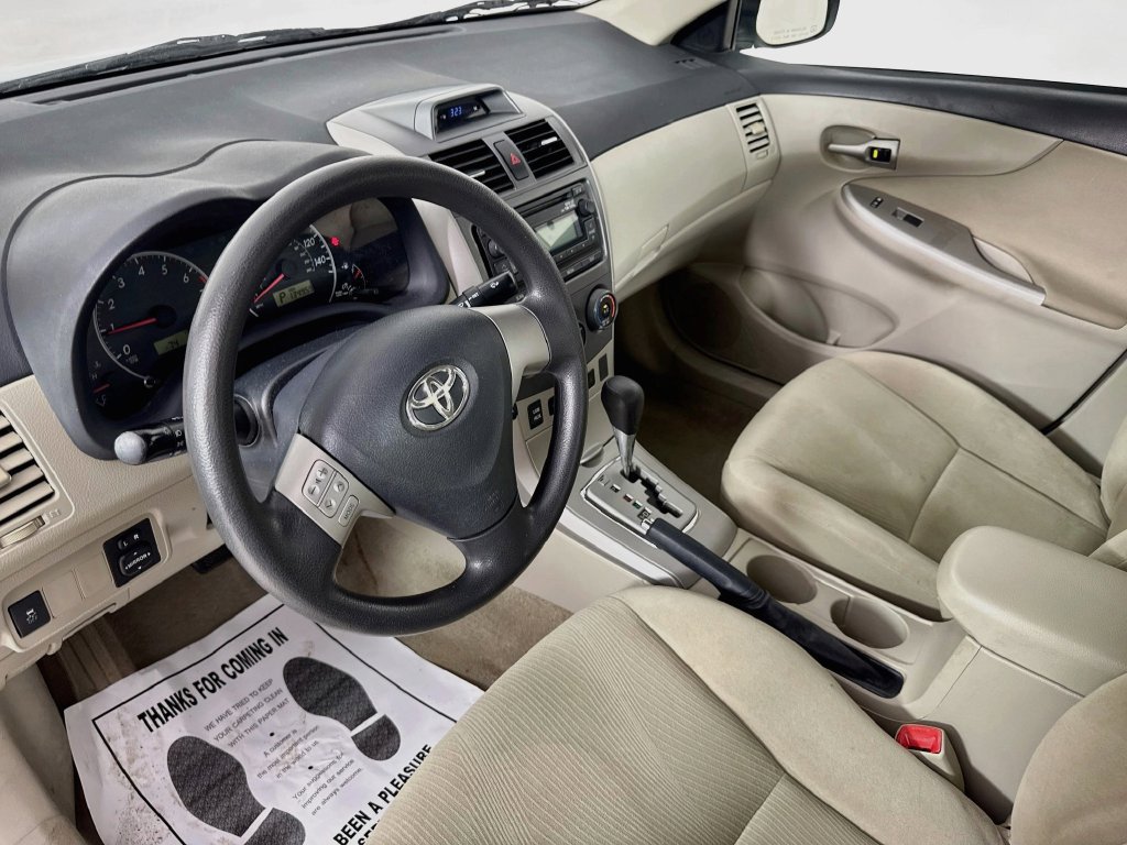 Used 2012 Toyota Corolla LE FWD image 10