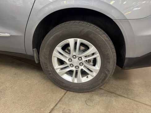 Used 2018 Buick Enclave Essence w/ Trailering Package FWD image 26