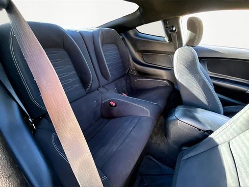 Used 2016 Ford Mustang Coupe image 27