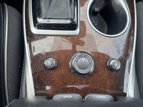 Used 2017 INFINITI QX60 Base w/ Deluxe Technology Package image 9