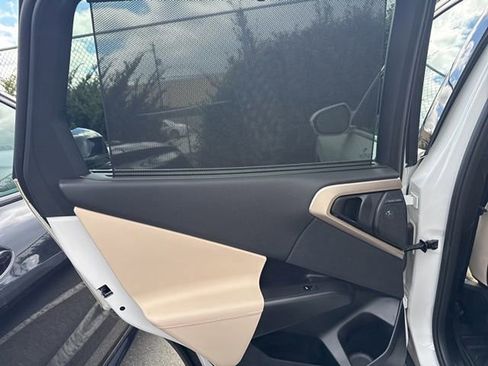 Certified 2025 BMW X3 xDrive30i w/ Premium Package image 17