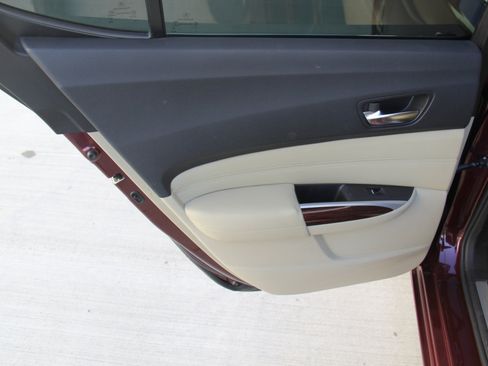 Used 2015 Acura TLX image 23