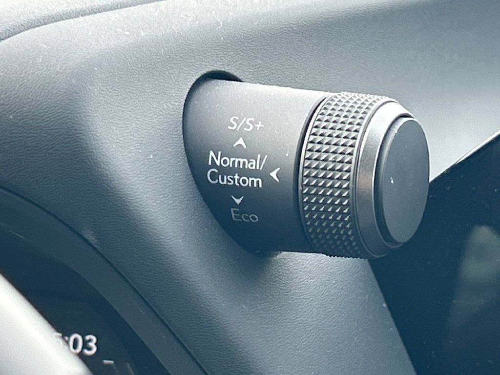 Used 2024 Lexus UX 250h F Sport FWD image 25