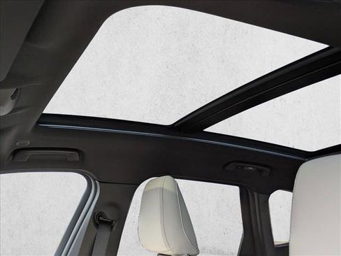 New 2027 BMW X1 xDrive28i AWD/4WD image 15