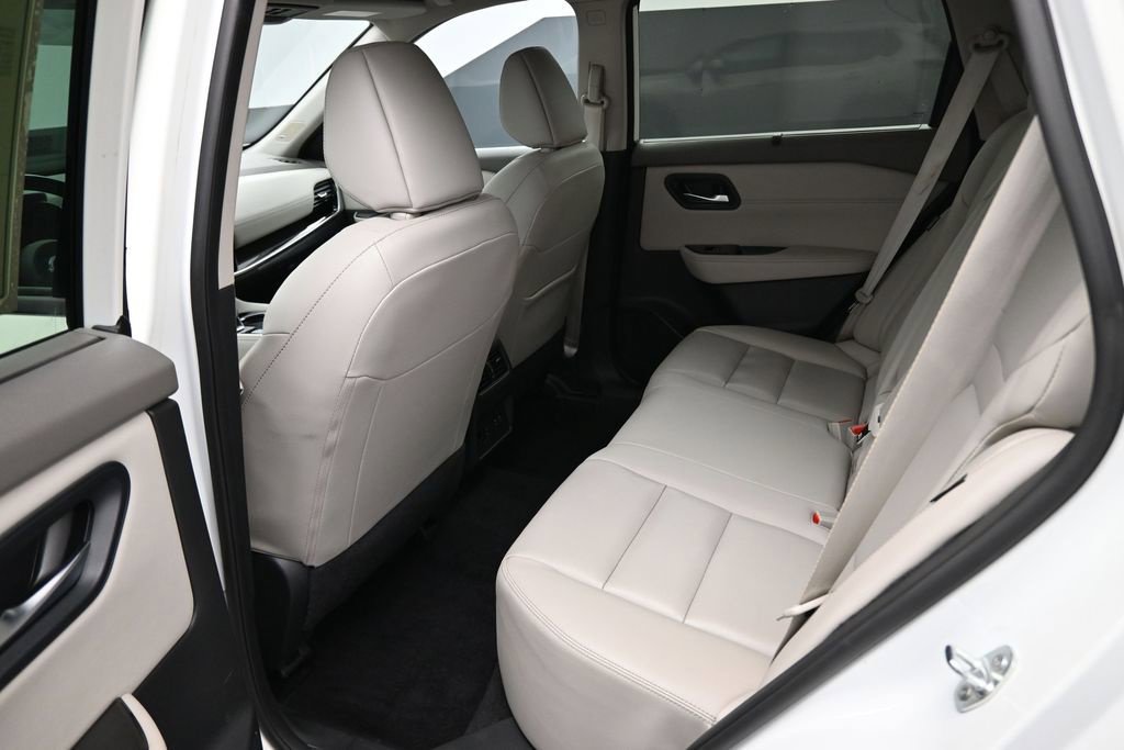 Certified 2023 Nissan Rogue SL w/ SL Premium Package AWD/4WD image 21