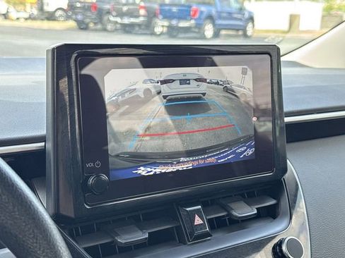 Used 2024 Toyota Corolla LE FWD image 18