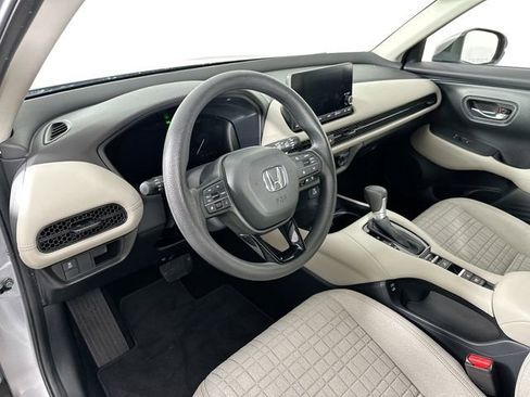 Used 2024 Honda HR-V LX image 17