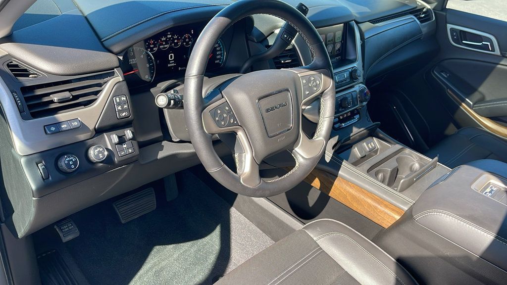 Used 2020 GMC Yukon XL Denali w/ Open Road Package AWD/4WD image 20