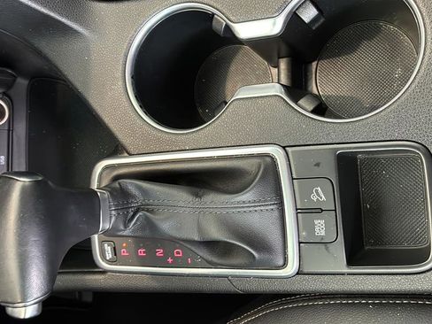Used 2020 Kia Sportage EX FWD image 32