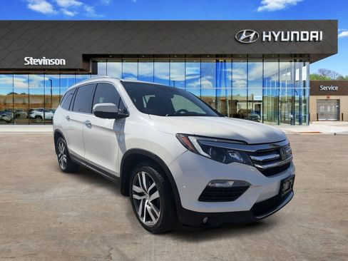 Used 2018 Honda Pilot Elite image 3
