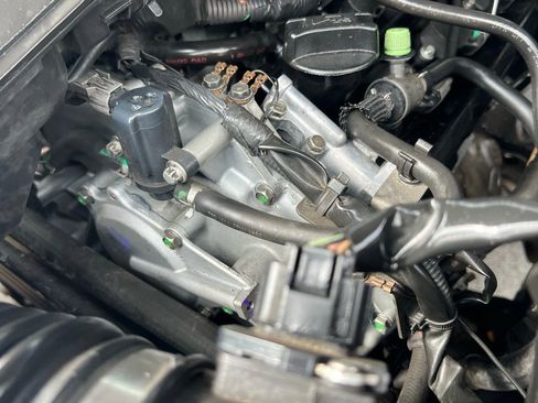 Used 2012 Nissan Frontier SL w/ Moonroof Pkg image 49