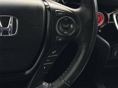 Used 2018 Honda Ridgeline RTL-E image 14