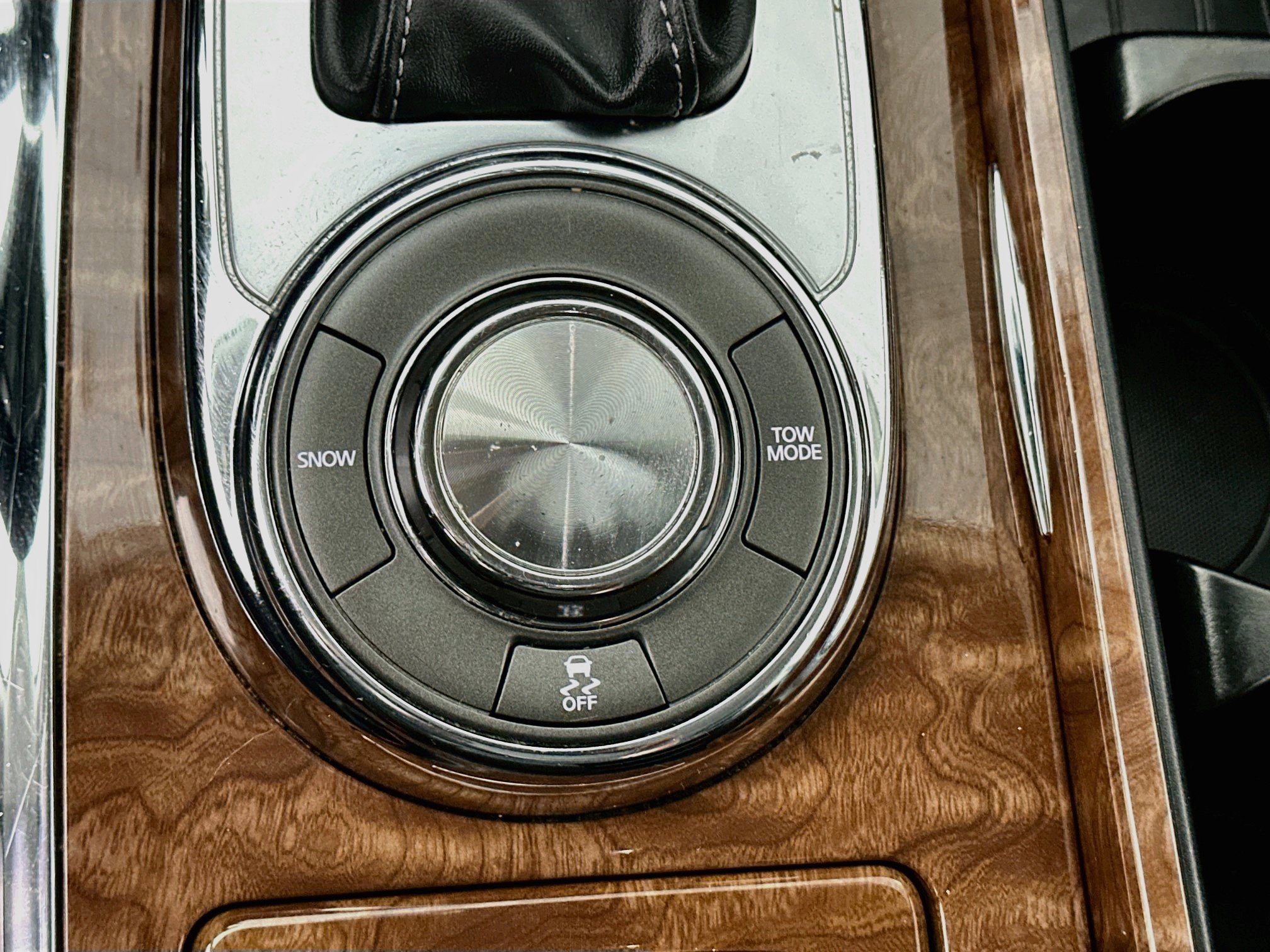 Used 2019 INFINITI QX80 Luxe w/ Proassist Package RWD image 26