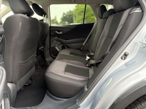 Used 2024 Subaru Outback Premium AWD/4WD image 16