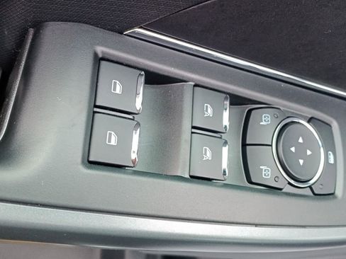 New 2025 Ford F150 XLT w/ Equipment Group 301A Standard image 17