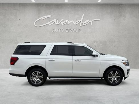 Used 2022 Ford Expedition Max Limited image 17