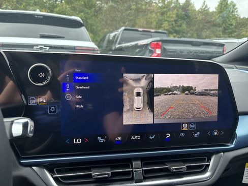 New 2026 Chevrolet Equinox EV LT image 20