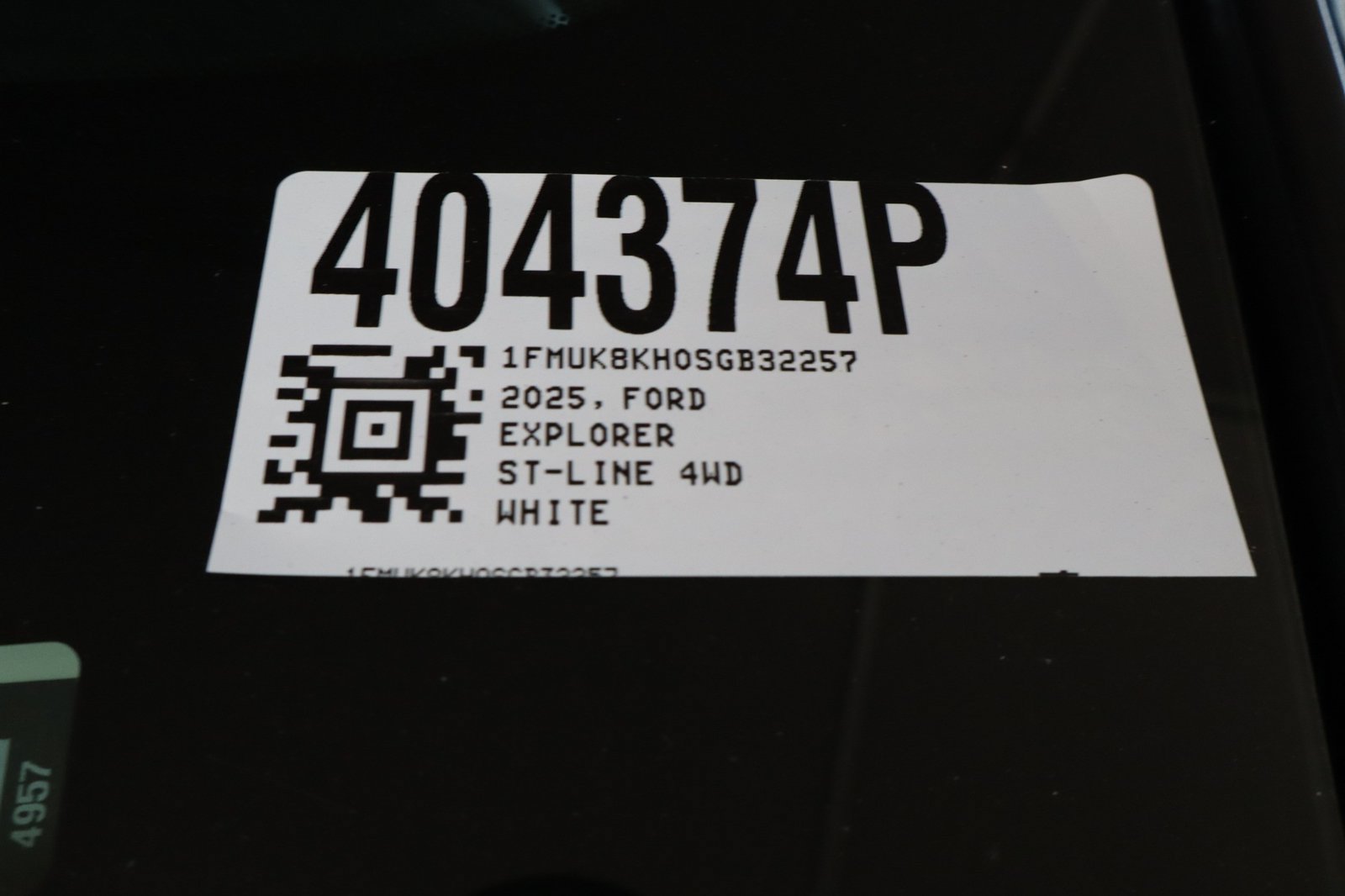 Used 2025 Ford Explorer ST-Line AWD/4WD image 40