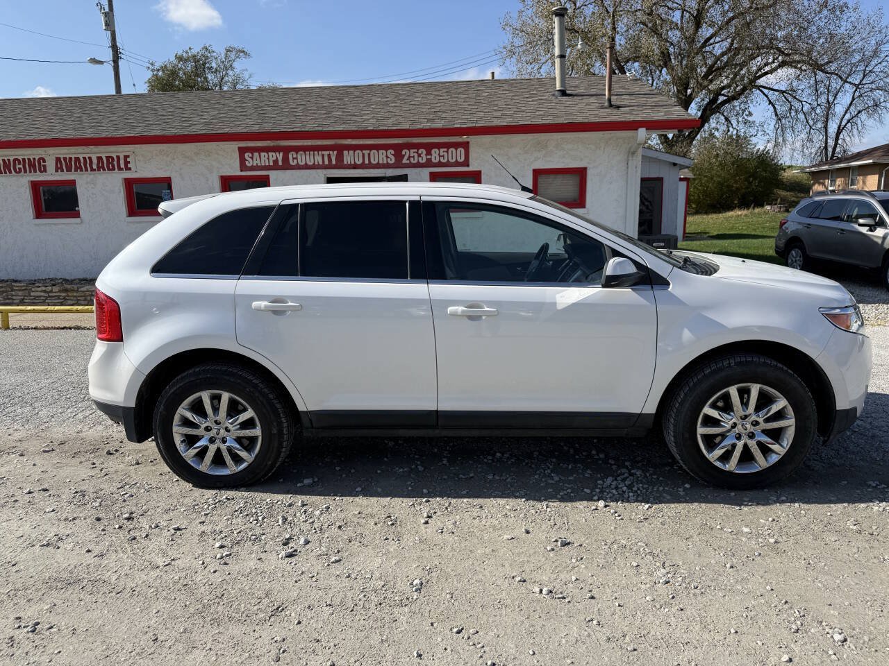 Used 2013 Ford Edge Limited FWD image 2