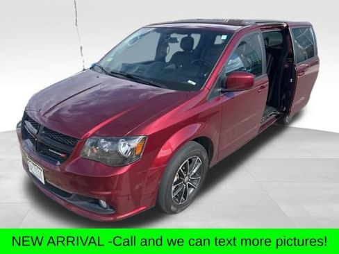 Used 2018 Dodge Grand Caravan SXT w/ Blacktop Package image 1