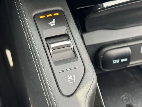 New 2025 Kia Telluride EX w/ EX Captain's Chair Package image 18