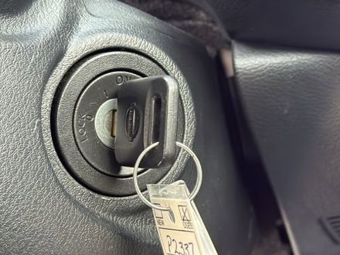 Used 2025 Nissan Versa S w/ Trunk Package FWD image 17