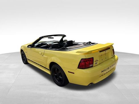 Used 2003 Ford Mustang GT RWD image 11