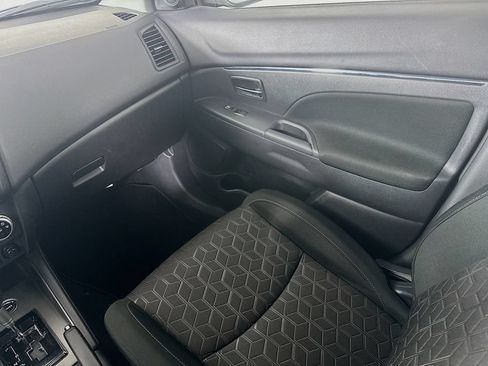 Used 2024 Mitsubishi Outlander Sport ES AWD/4WD image 22
