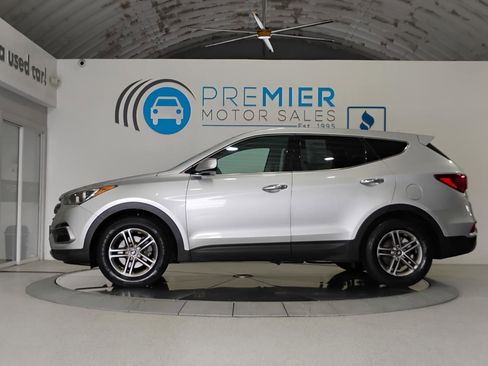 Used 2017 Hyundai Santa Fe Sport image 3