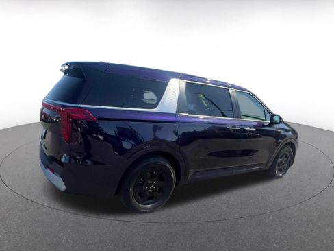 Used 2026 Kia Carnival FWD image 12