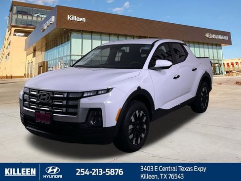 Used 2025 Hyundai Santa Cruz SE image 4