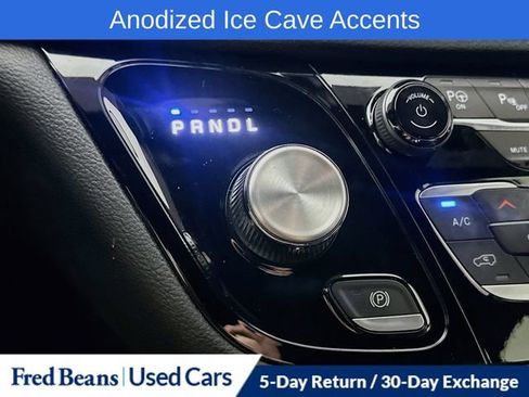 Certified 2024 Chrysler Pacifica Touring-L w/ S Appearance Package FWD image 23