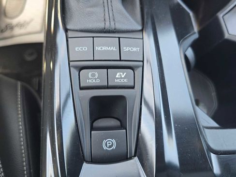 Certified 2025 Toyota Camry SE FWD image 33