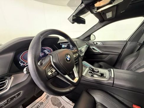 Used 2022 BMW X6 xDrive40i AWD/4WD image 9