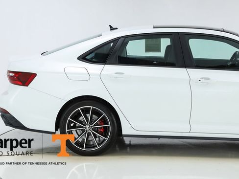 Used 2025 Volkswagen Jetta GLI Autobahn FWD image 48