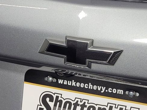 Used 2024 Chevrolet Equinox Premier AWD/4WD image 24