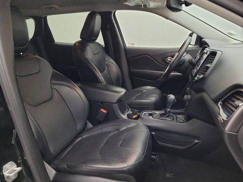 Used 2019 Jeep Cherokee Limited image 21