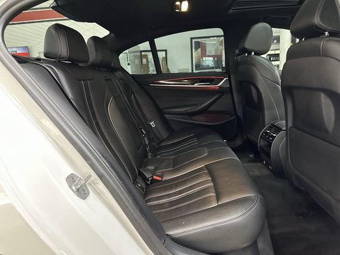 Used 2020 BMW 530i w/ Convenience Package RWD image 15