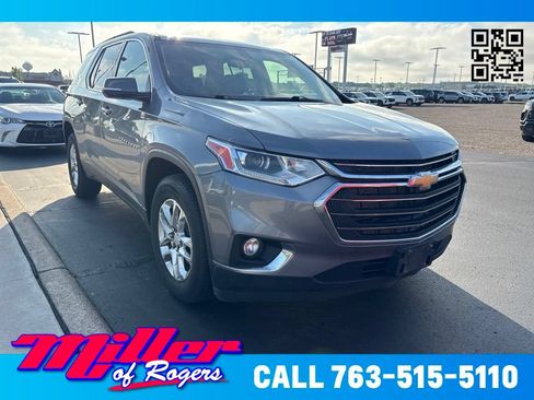 Used 2020 Chevrolet Traverse LT AWD/4WD image 1